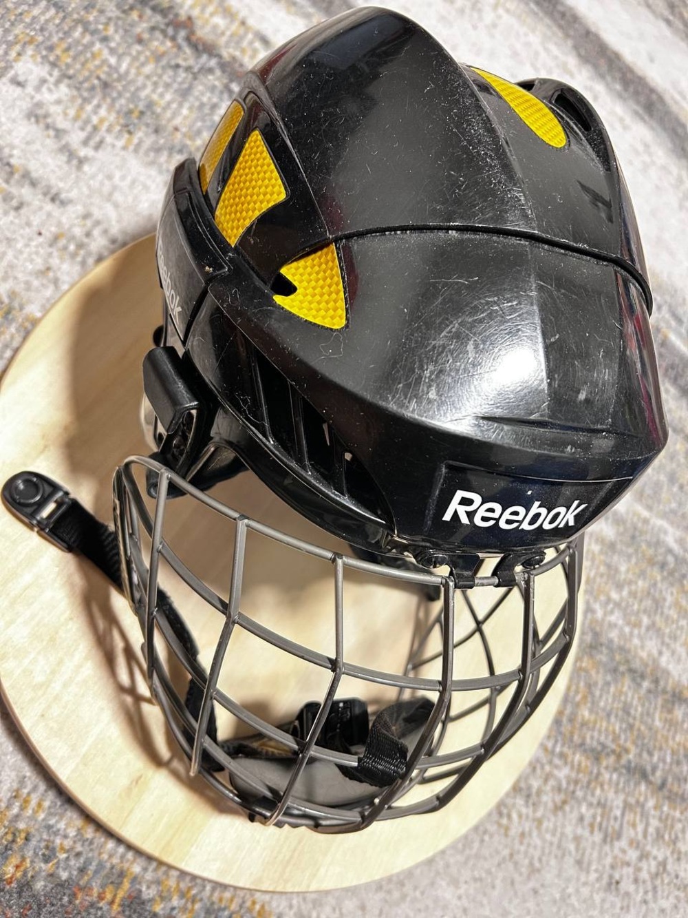 Reebok Hockey Helmet youth/junior